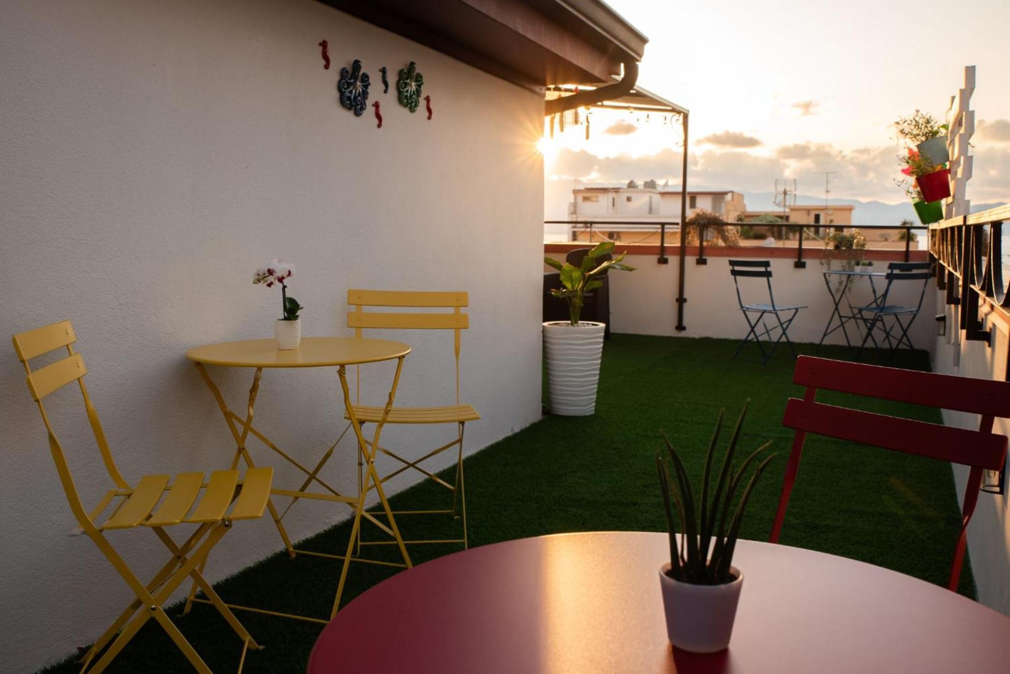 B&B Fuori Squadro - In Centro Con Terrazza Relax Vista Mare Реджо-Калабрія Екстер'єр фото