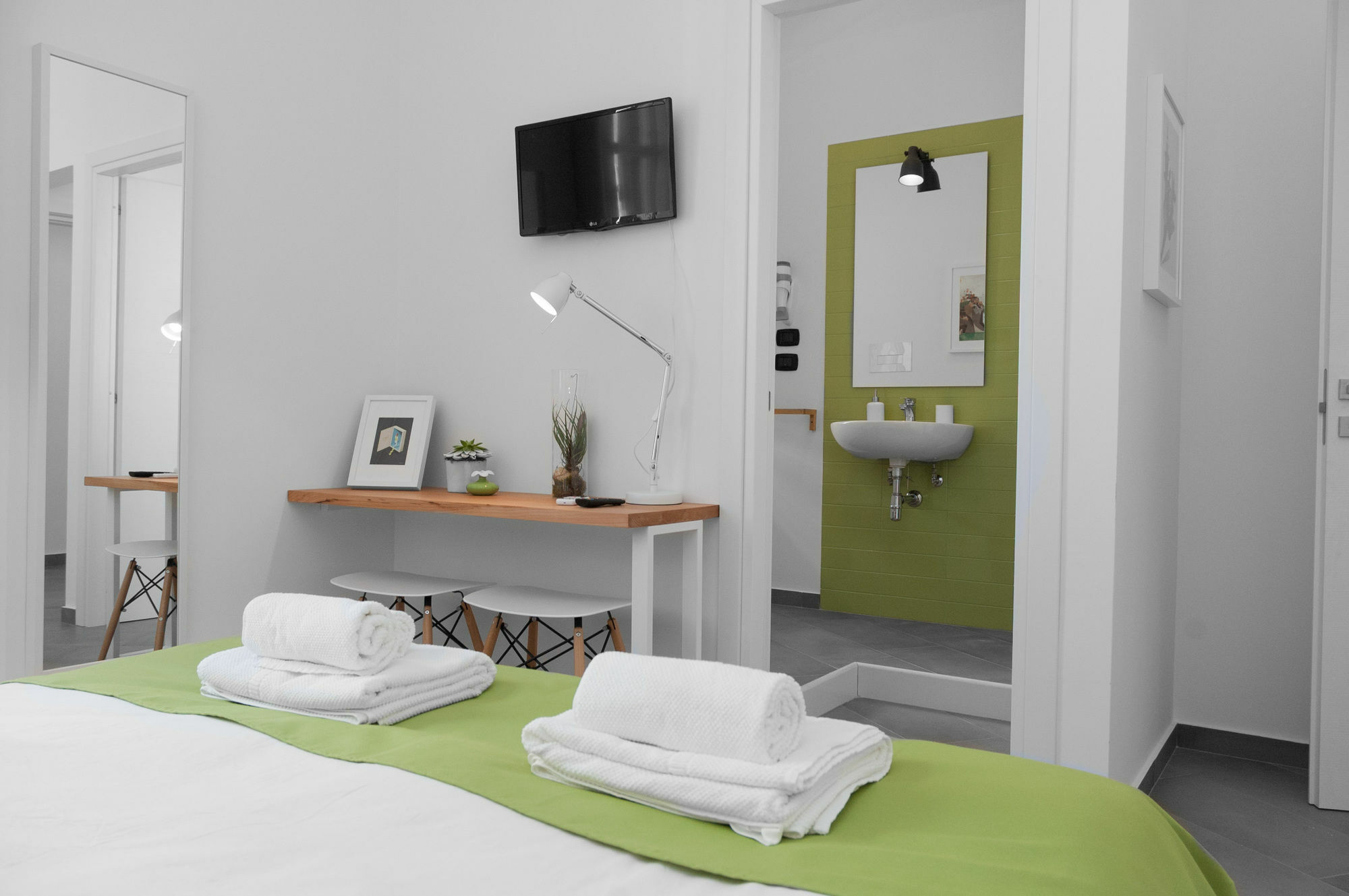 B&B Fuori Squadro - In Centro Con Terrazza Relax Vista Mare Реджо-Калабрія Екстер'єр фото